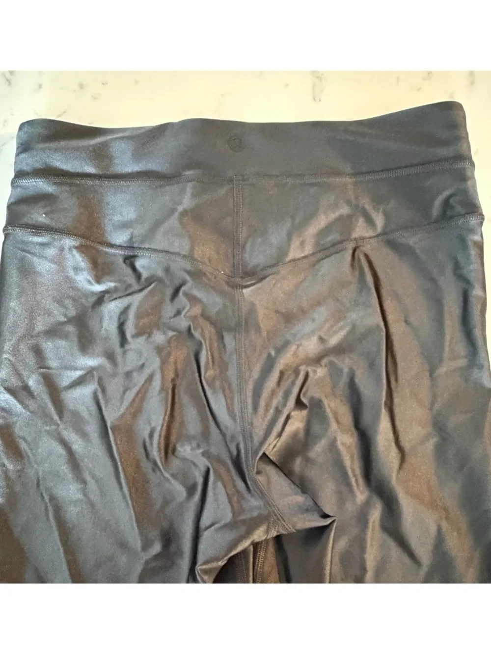 Lululemon high rise satin biker short 6”